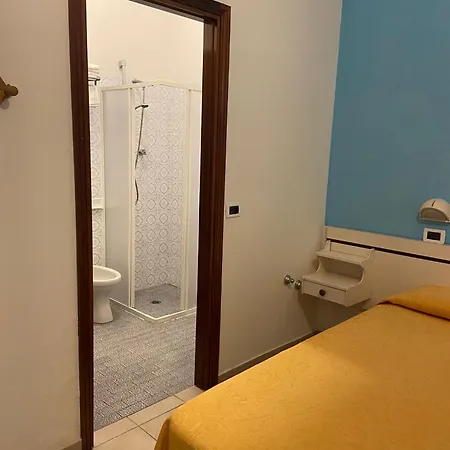 Gladys Hotel 3*